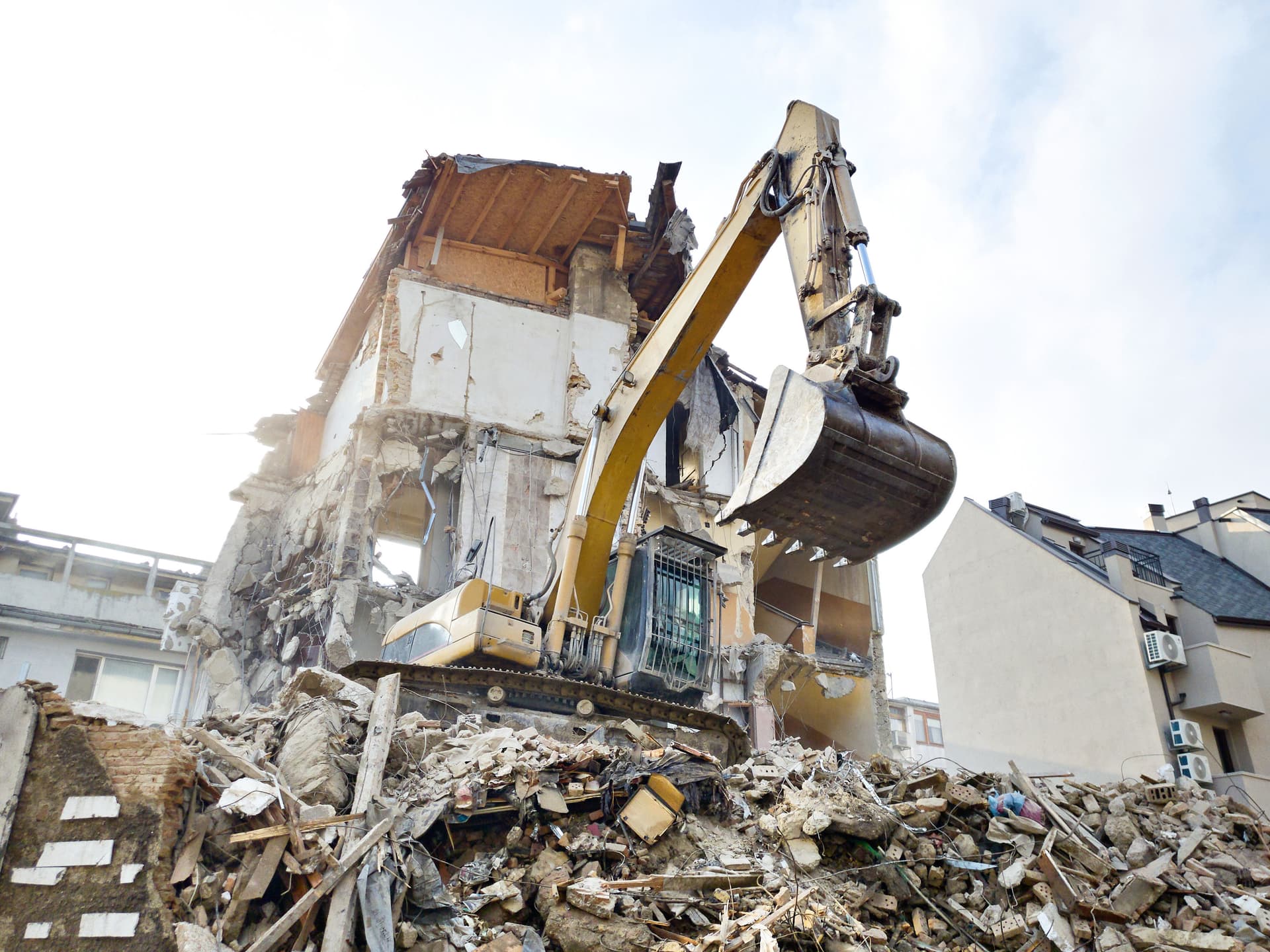 Partial vs. Total Demolition: Which Do You Need? image