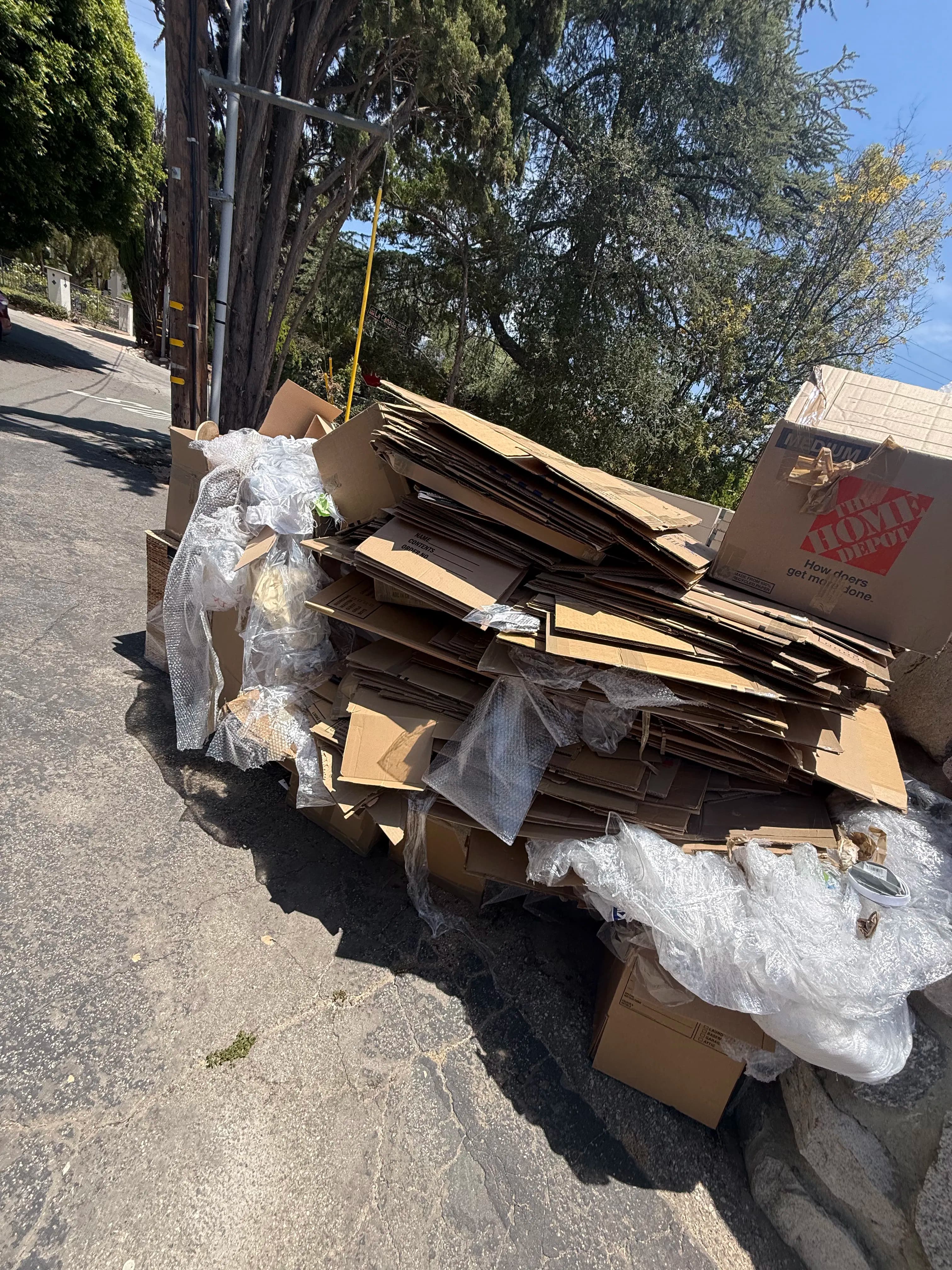Project Cardboard Removal Done Right in La Crescenta image