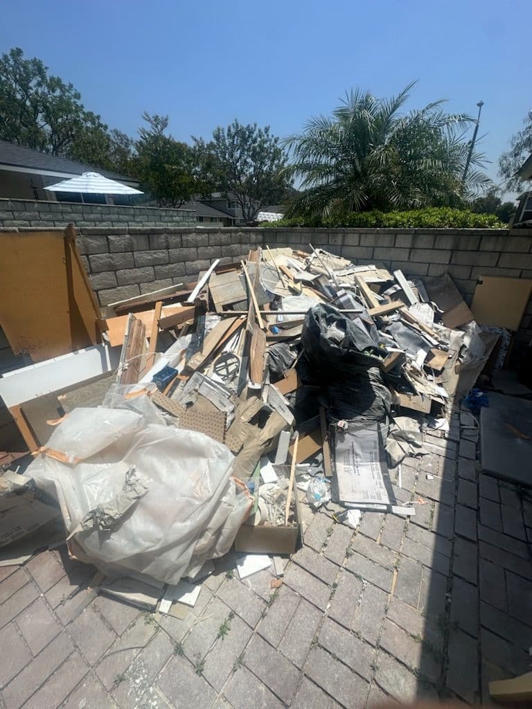 Gallery photos for West Covina Cleanup - Roa Solution Junk Removal: Image #1