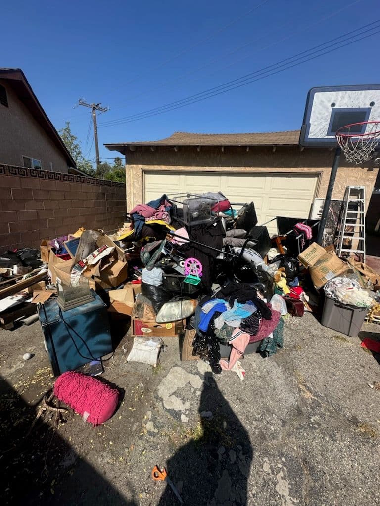 Gallery photos for El Monte Garage Cleanup Fresh Start: Image #1