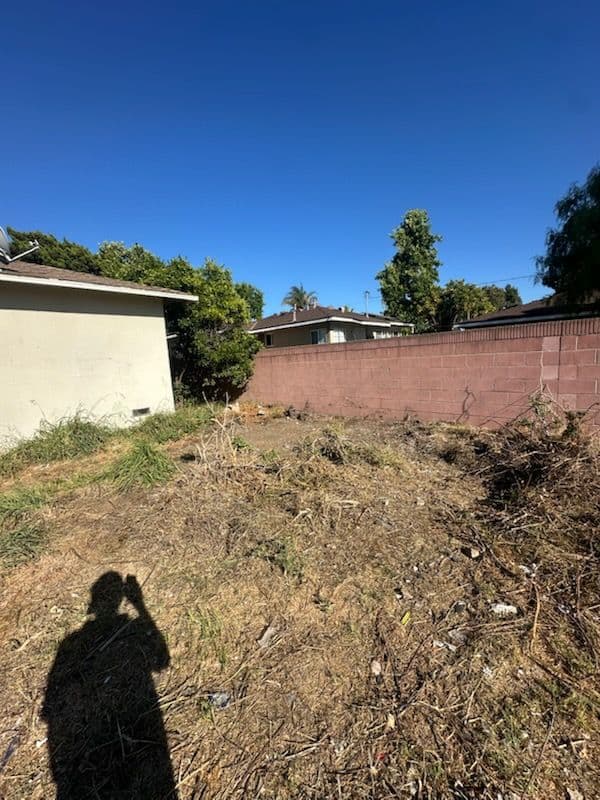Whittier Yard Transformed from Clutter to Clean image