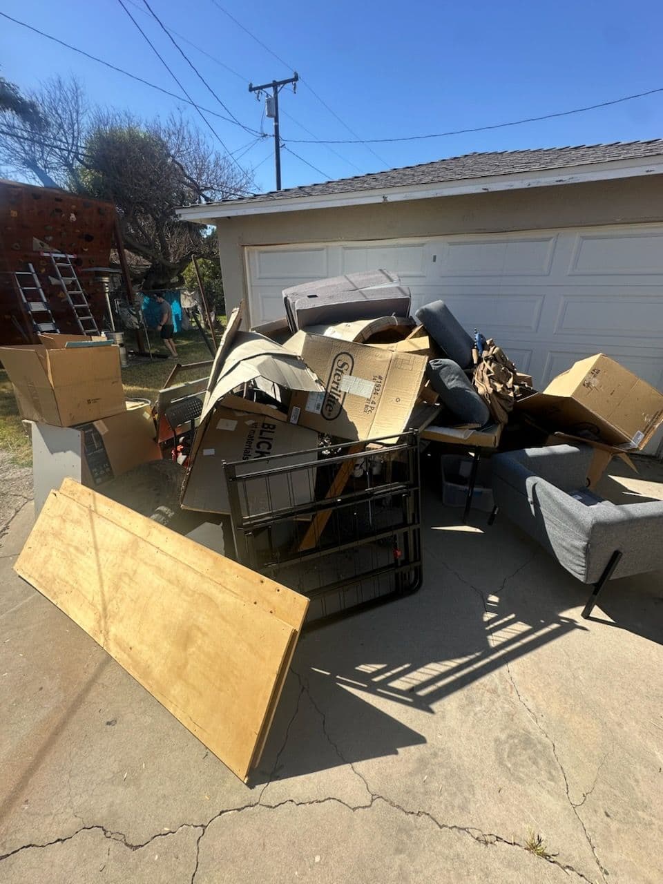 Gallery photos for Transform Your Driveway with Expert Junk Removal: Image #1