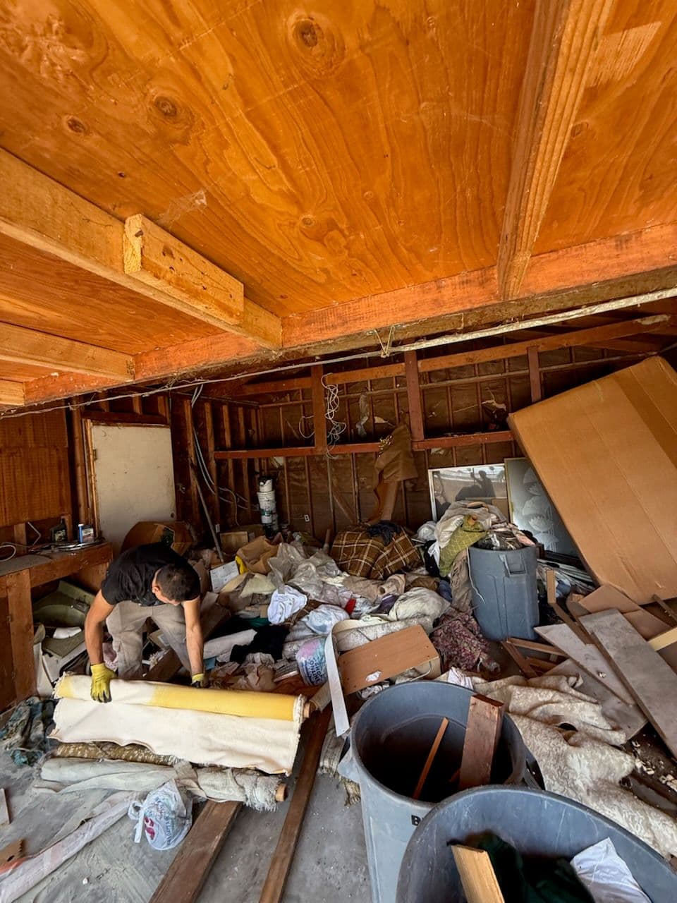 Gallery photos for Transform Your Space with Expert Garage Cleanout: Image #1