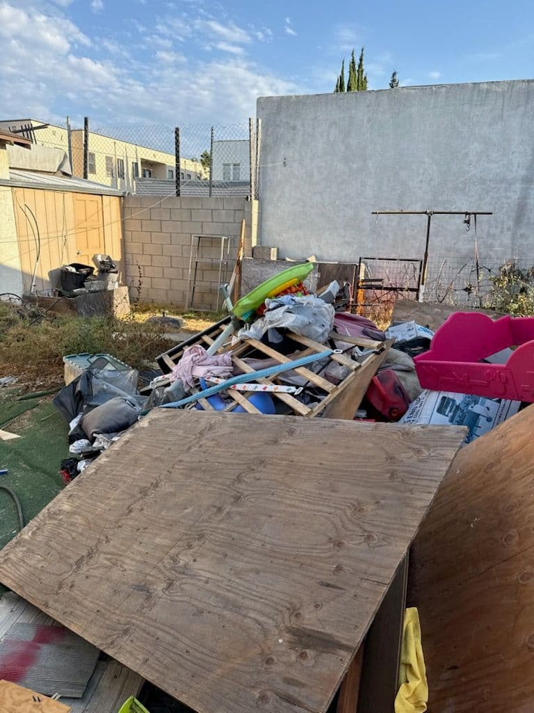 Gallery photos for Transforming Messy Yards into Blissful Spaces in Glendale: Image #1
