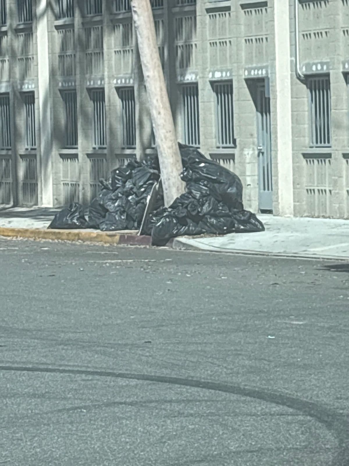Project Transforming Cluttered Spaces in Long Beach image