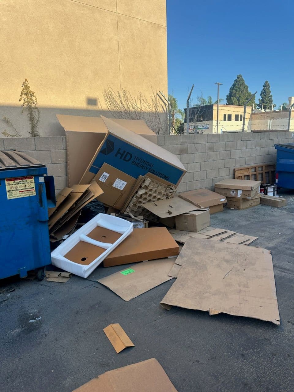 Gallery photos for Efficient Cardboard Clean-Up in Garden Grove: Image #1
