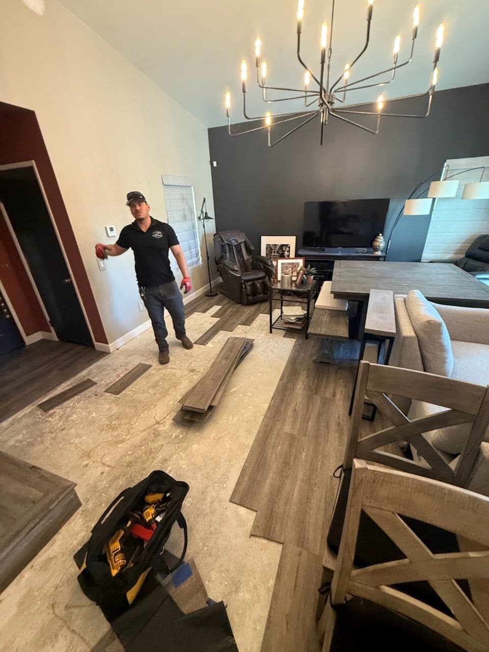 Gallery photos for Efficient Living Room Floor Demolition in Glendale CA: Image #1