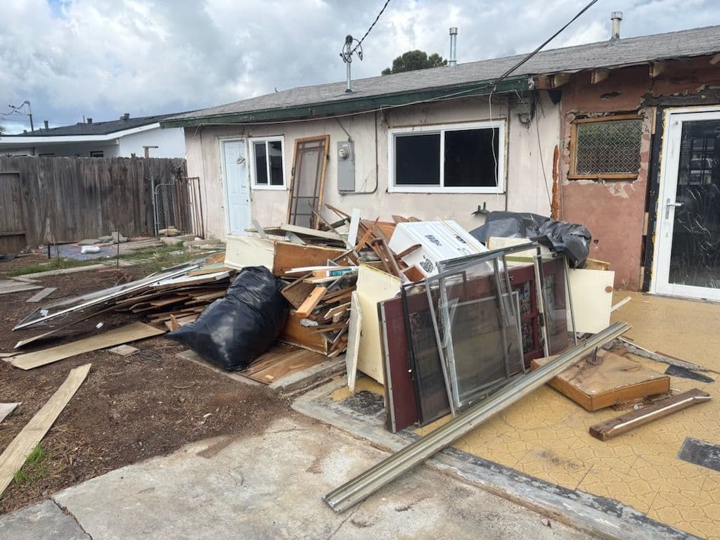 Gallery photos for Effortless Construction Debris Removal in Costa Mesa: Image #1