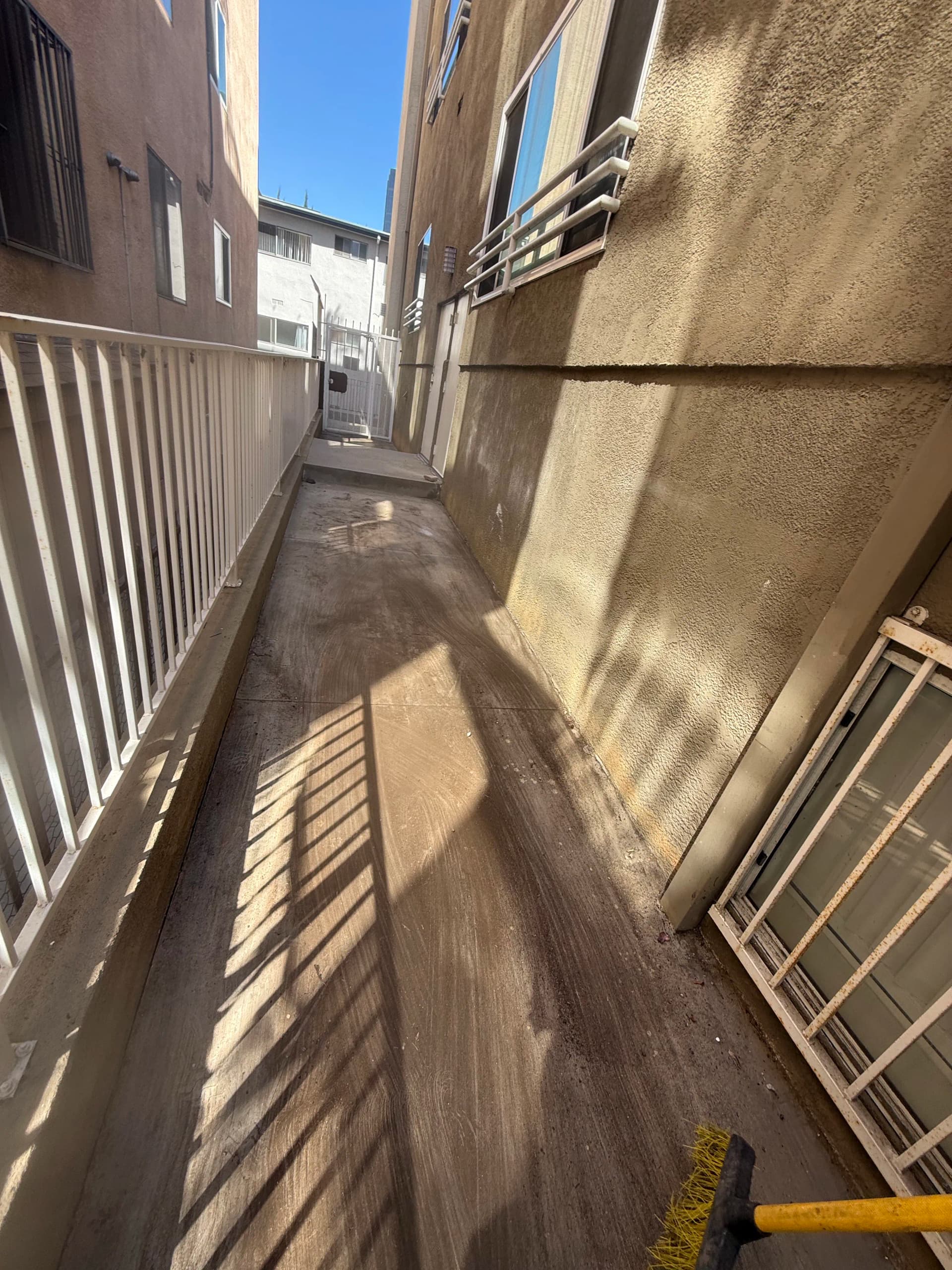 Gallery photos for Santa Monica Property Debris Removal That Opens Up Your Space: Image #1