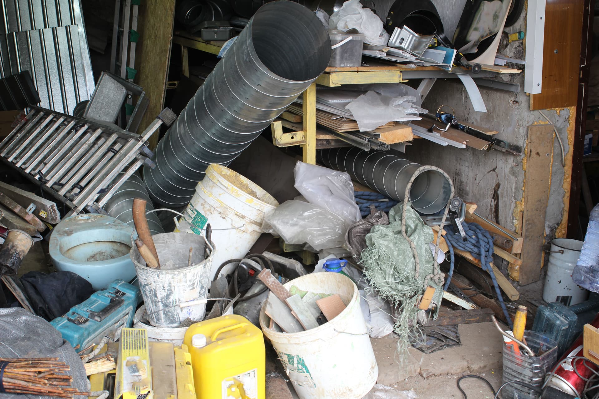 Garage Cleanout Services in Los Angeles – Reclaim Your Space the Easy Way image