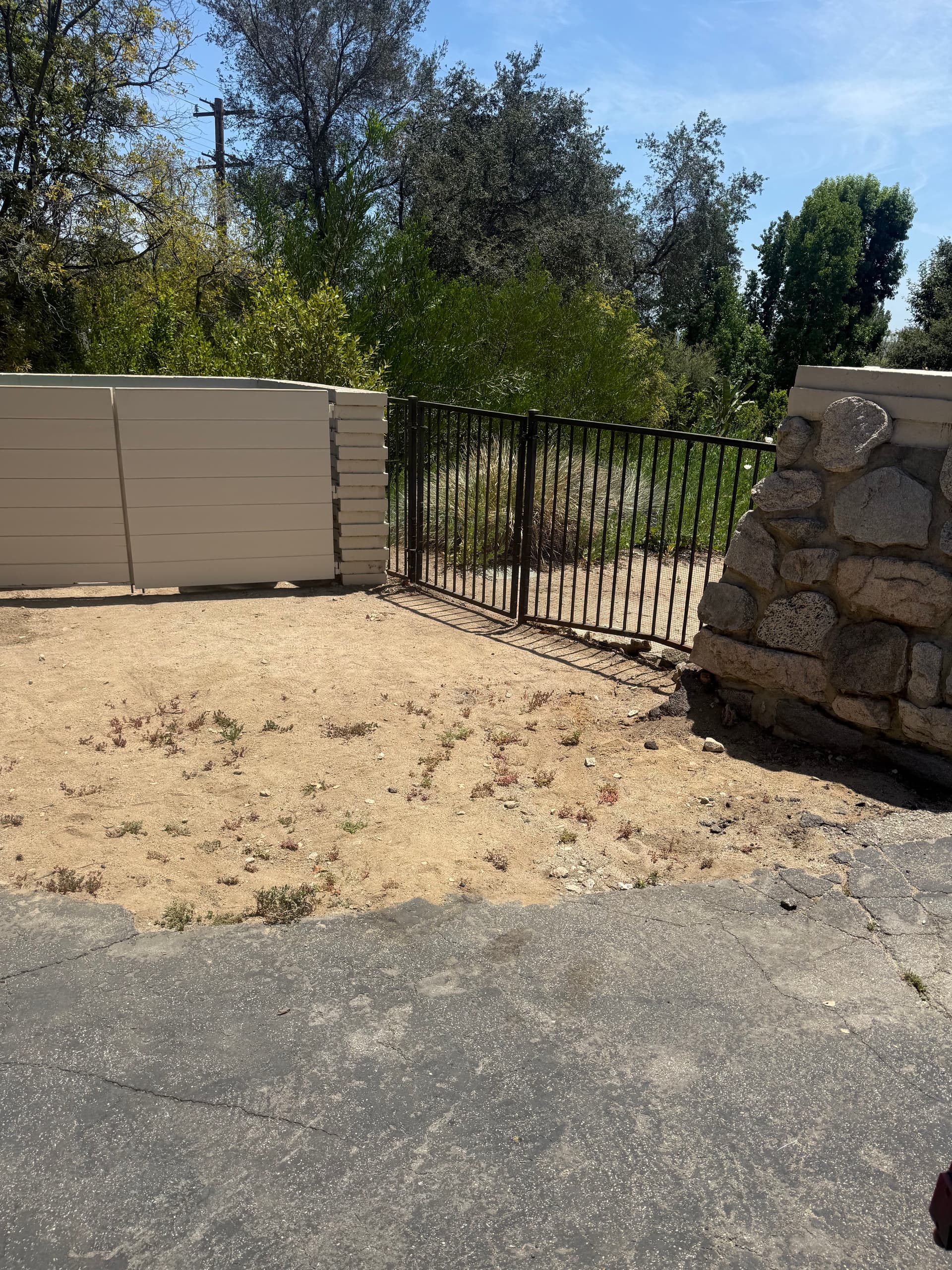 Gallery photos for Cardboard Removal Done Right in La Crescenta: Image #1