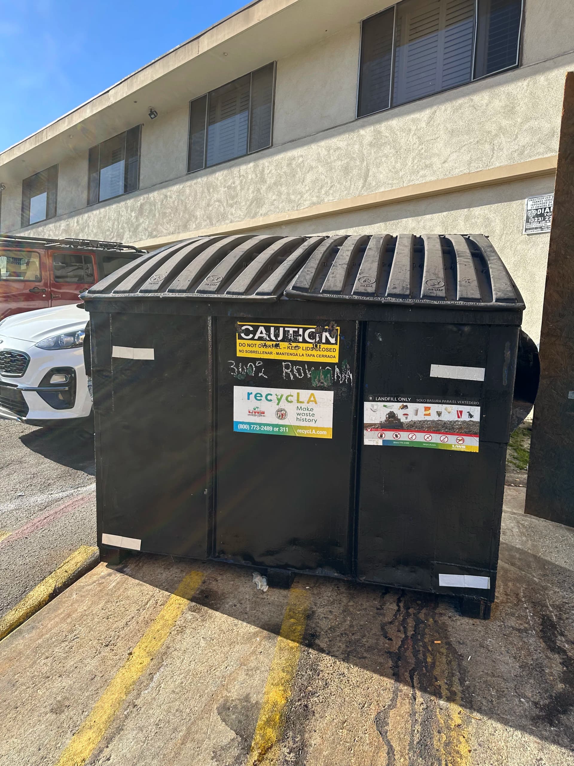 Los Angeles Trash Pickup Done Right image
