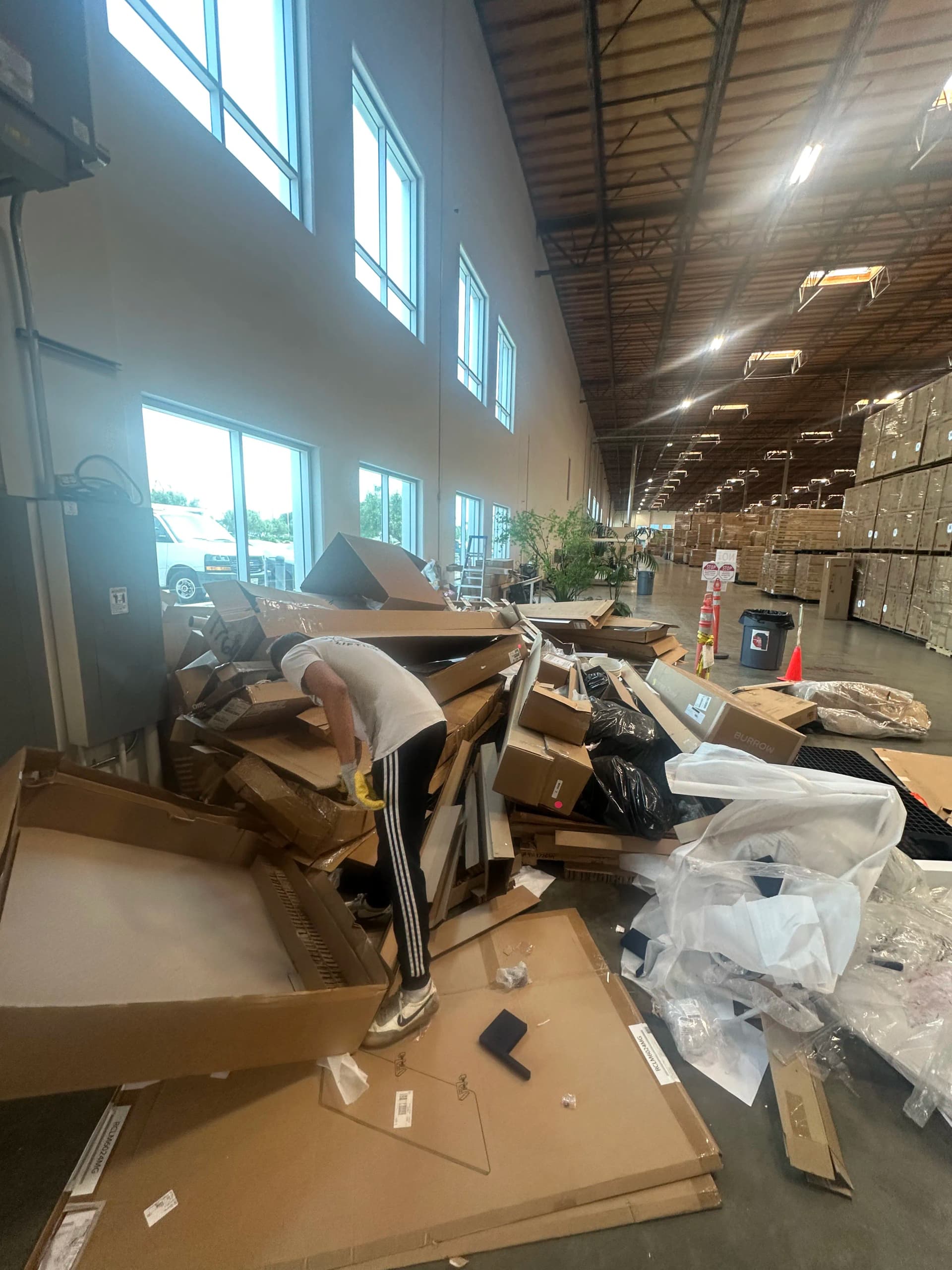 Cardboard Pile-Up Cleared Out at a Torrance Warehouse image
