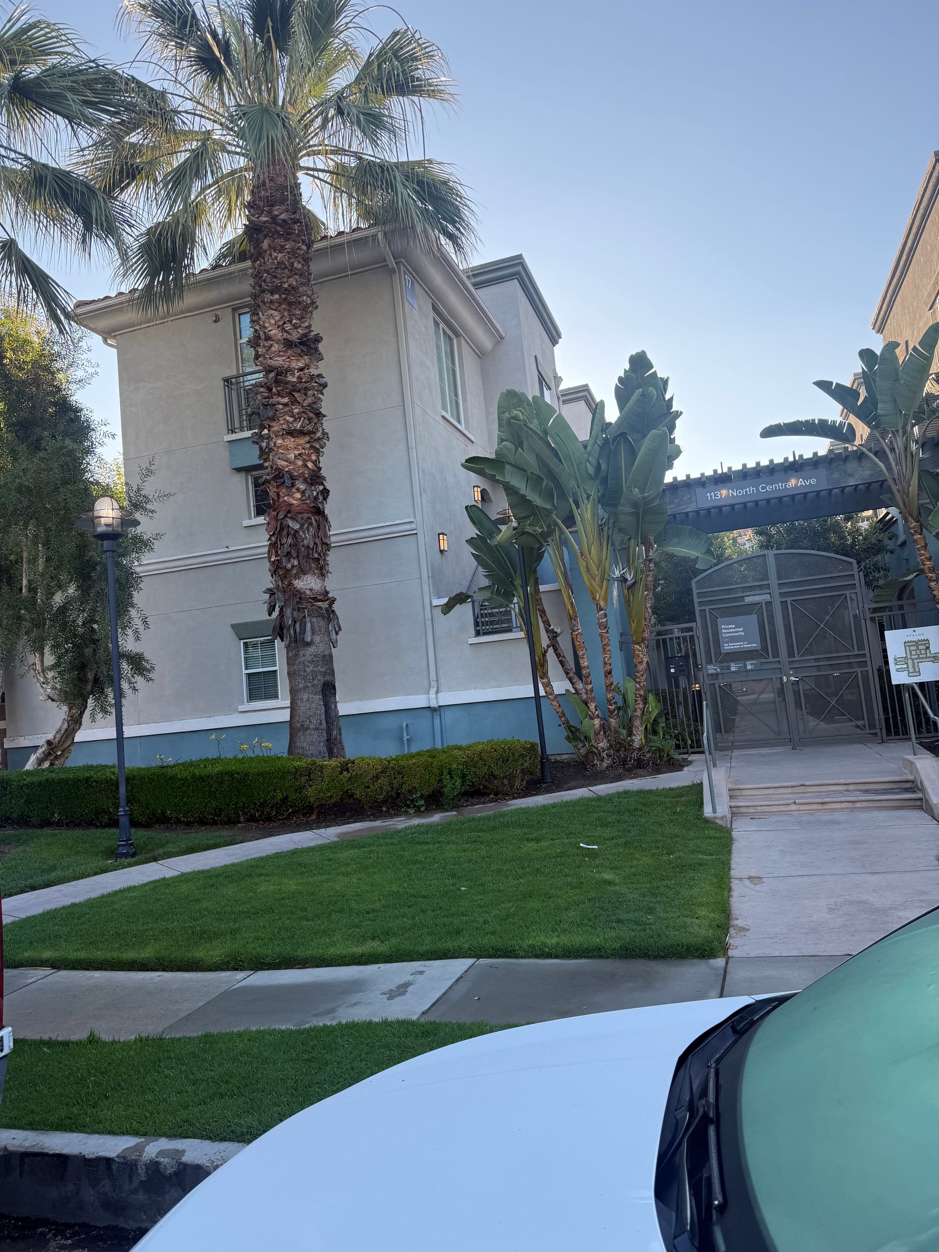 Gallery photos for Mattress Removal Done Right in Glendale: Image #1