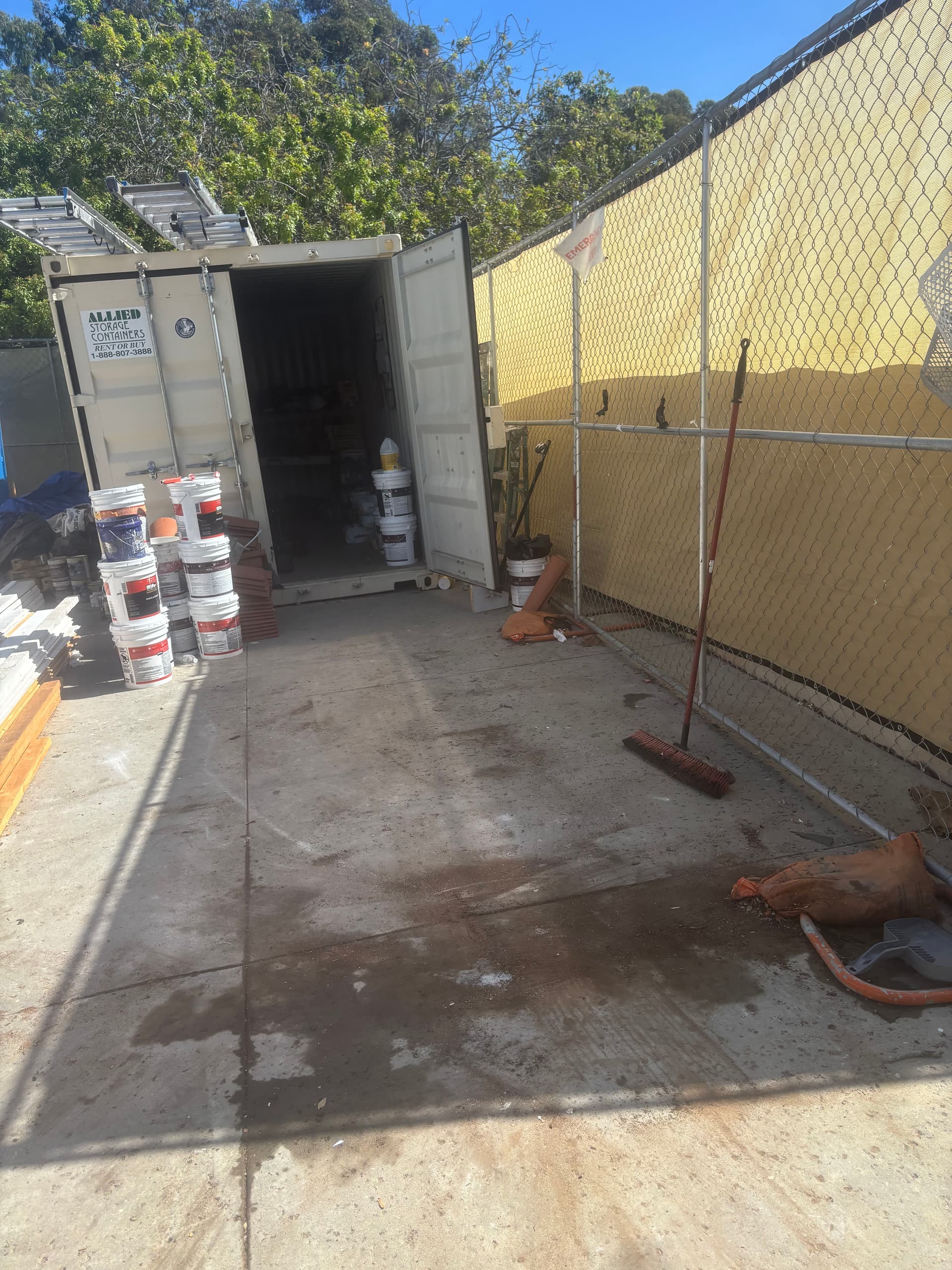 Gallery photos for Construction Debris Clean-Up in Newport Beach: Image #1